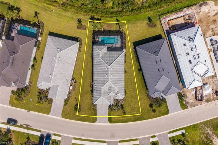 7629 Paradise Tree Dr, North Fort Myers, Florida 33917