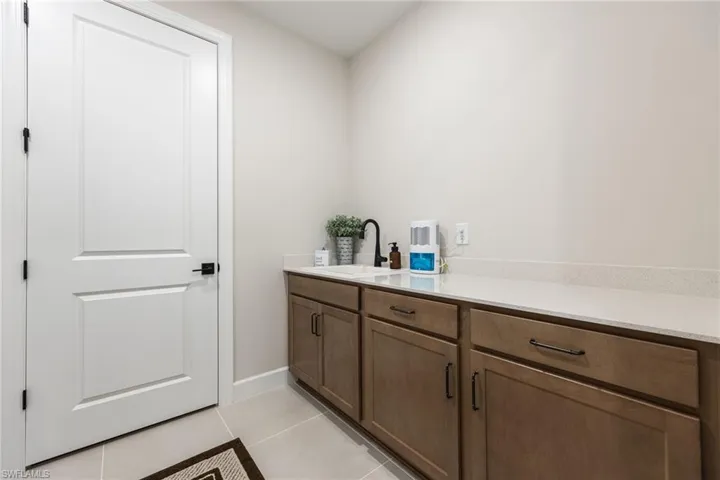 7629 Paradise Tree Dr, North Fort Myers, Florida 33917