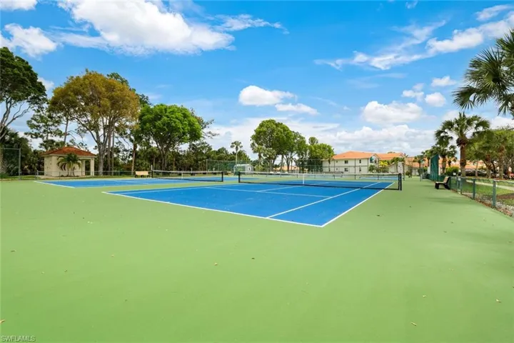 345  Gabriel  CIR, Naples, FL 34104