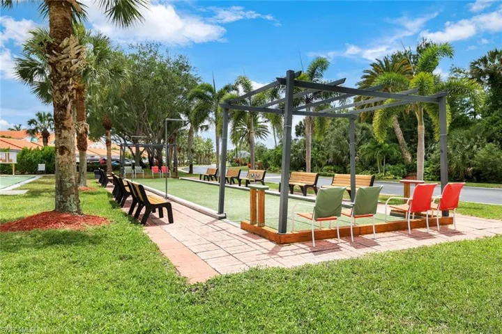345  Gabriel  CIR, Naples, FL 34104