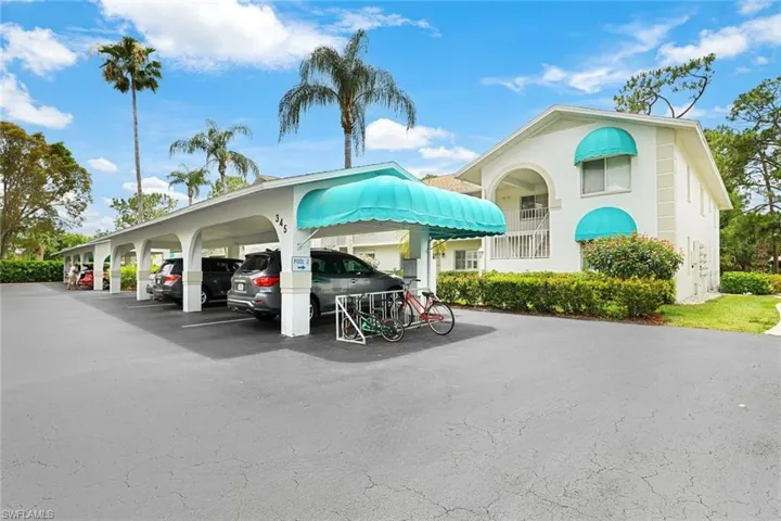 345  Gabriel  CIR, Naples, FL 34104