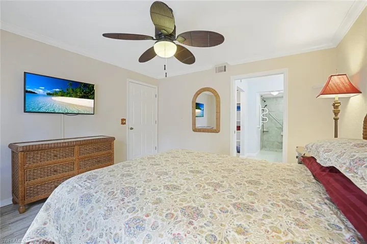 345  Gabriel  CIR, Naples, FL 34104