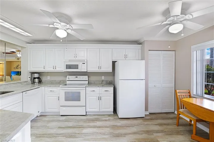 345  Gabriel  CIR, Naples, FL 34104