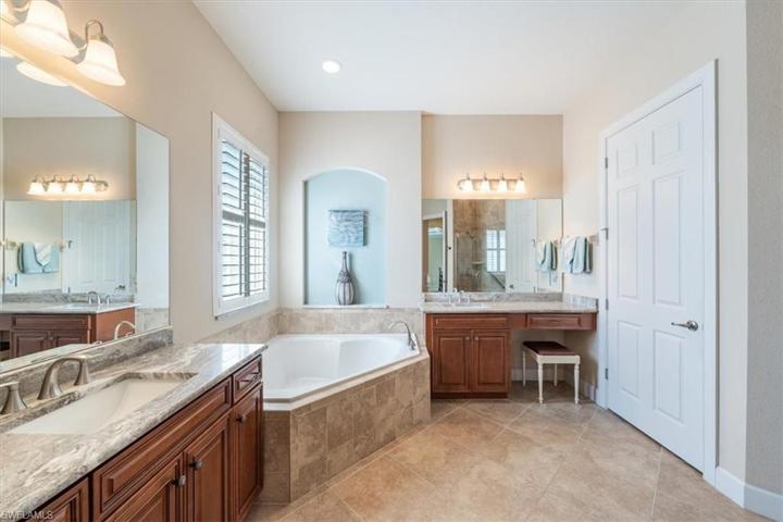 5714  Whispering Willow  WAY, Fort Myers, FL 33908
