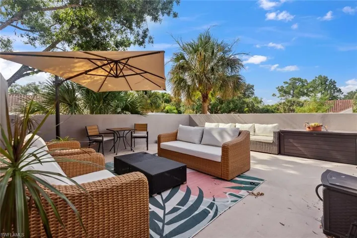 View of terrace with outdoor lounge area
