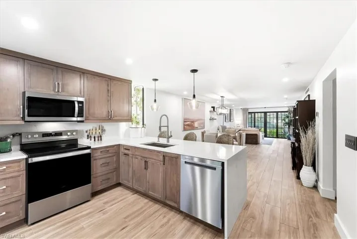 3219  Horse Carriage  WAY, Naples, FL 34105