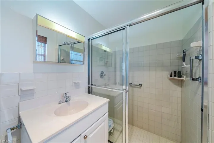 209 8th Ave S 209b, Naples, Florida 34102