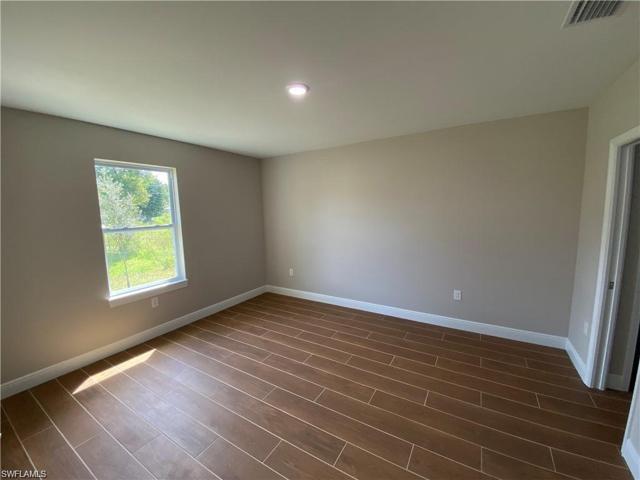 5113-5115  30th SW ST, Lehigh Acres, FL 33973