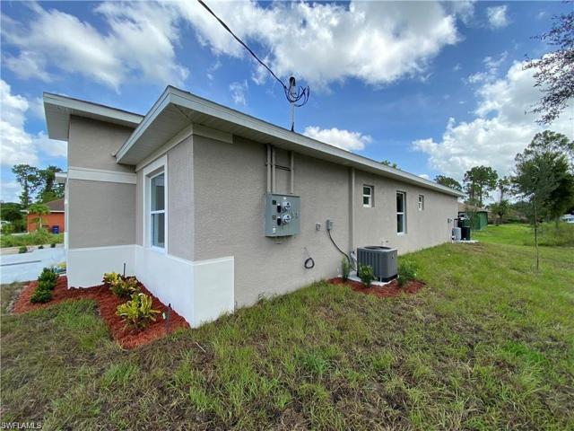 5113-5115  30th SW ST, Lehigh Acres, FL 33973
