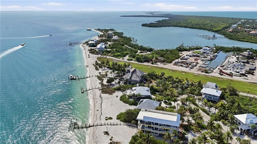 Enjoy the North Captiva lifestyle with waterfront favorites like Mainstay, Mango’s Bar & Grill, and Over the Waterfront, along with private club amenities such as pools, tennis, and island services available to members and registered guests.