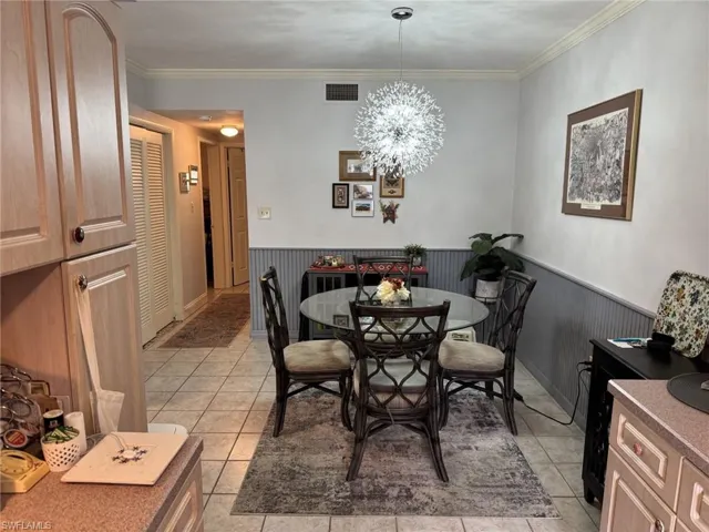 Very nice sized dining room.