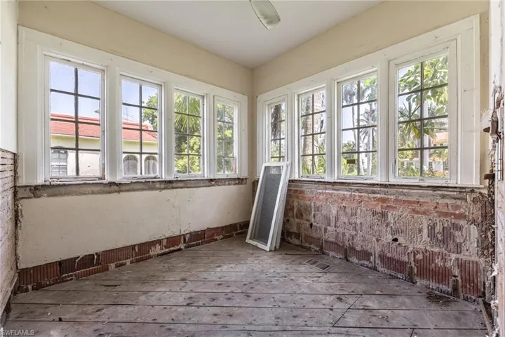 Breakfast Room - Current