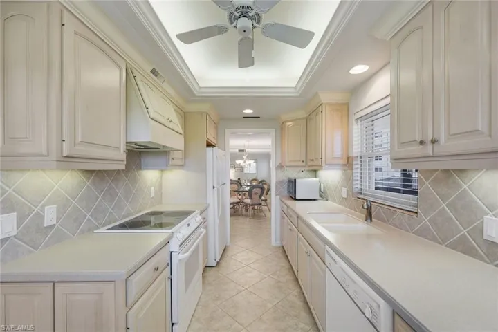 3400 Gulf Shore Blvd N B4, Naples, Florida 34103