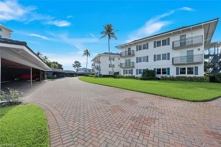 3400 Gulf Shore Blvd N B4, Naples, Florida 34103