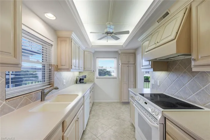 3400 Gulf Shore Blvd N B4, Naples, Florida 34103