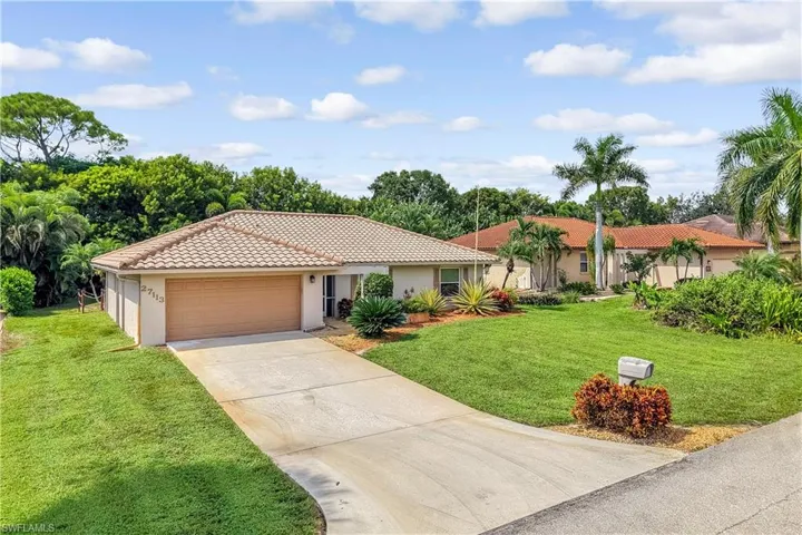 Edenbridge Court is a private road minutes to Downtown Bonita Springs AND Bonita Beach.