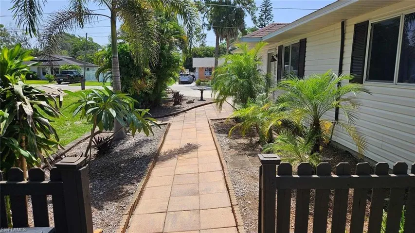 27142 Jackson Ave, Bonita Springs, Florida 34135