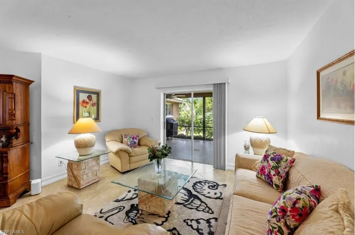 Tiled living area with baseboards