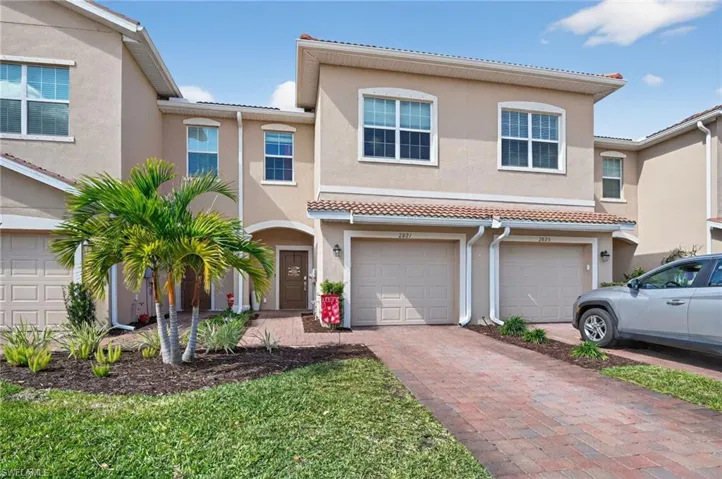 2821  Citrus  ST, Naples, FL 34120