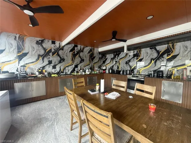 huge kitchen area in Lanai