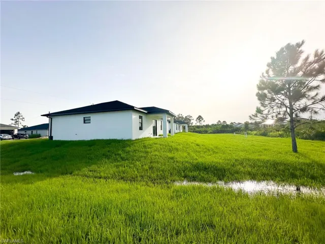 2900  23rd W ST, Lehigh Acres, FL 33971