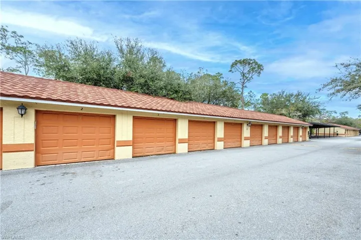 Rarely Available Garage Space