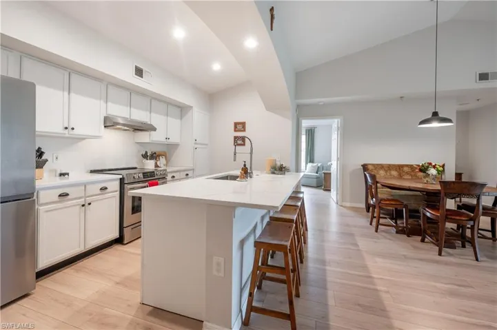 Quartz Countertops and Stainless Appliances