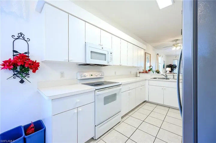 3790  Sawgrass  WAY, Naples, FL 34112
