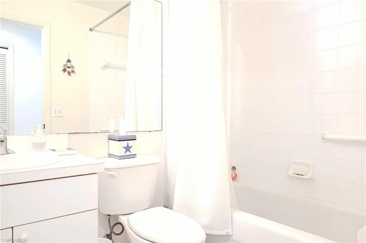 3790  Sawgrass  WAY, Naples, FL 34112