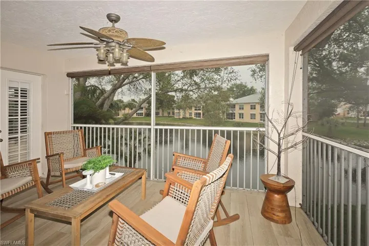 654 Wiggins Lake Dr # 202, Naples Fl 34110