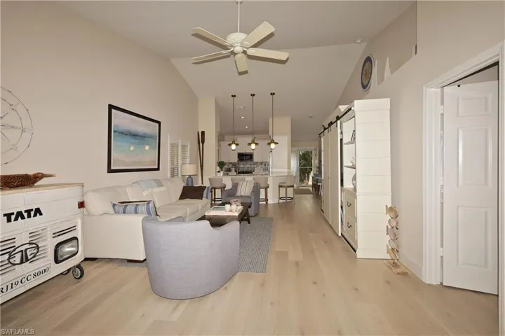654 Wiggins Lake Dr # 202, Naples Fl 34110