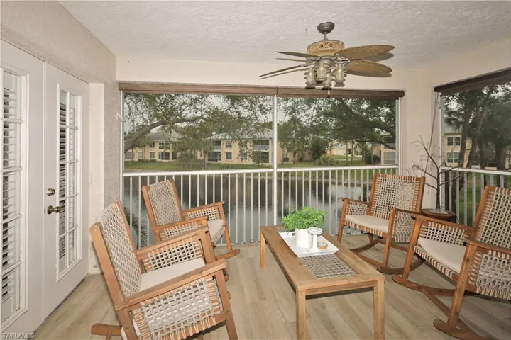 654 Wiggins Lake Dr # 202, Naples Fl 34110