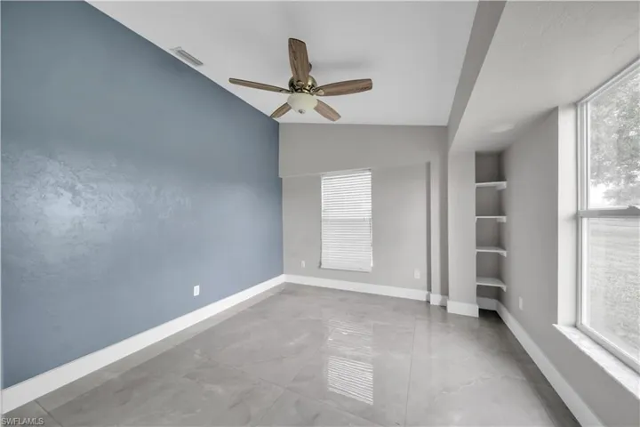 538 Whispering Wind Bend, Lehigh Acres, Florida 33974