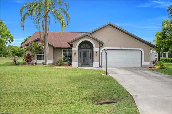 538 Whispering Wind Bend, Lehigh Acres, Florida 33974