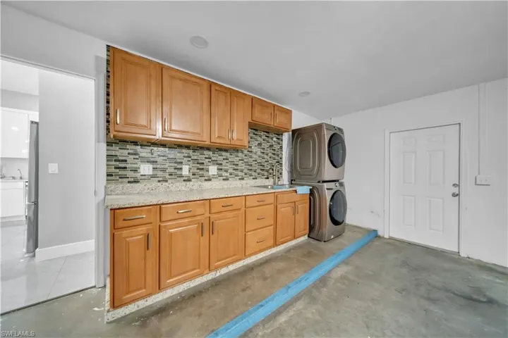 538 Whispering Wind Bend, Lehigh Acres, Florida 33974