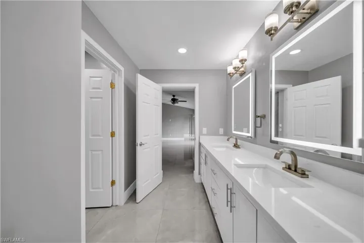 538 Whispering Wind Bend, Lehigh Acres, Florida 33974