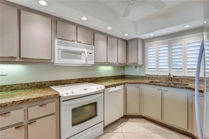 4574 Trawler Ct 202, Fort Myers, Florida 33919