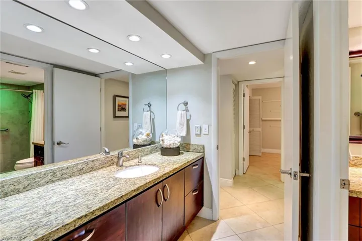 4574 Trawler Ct 202, Fort Myers, Florida 33919