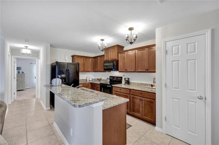 No shortage of cabinets or countertops!