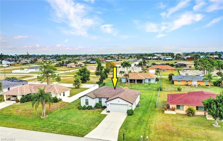 PRISTINE 3 Bedroom home IDEALLY LOCATED in the heart of Cape Coral near shopping, dining, health care, and excellent schools!