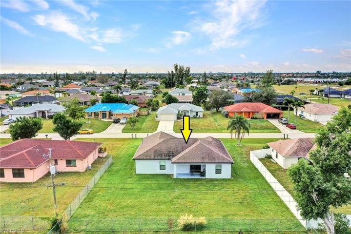 This immaculate 1-owner, non-smoker home has never been rented.