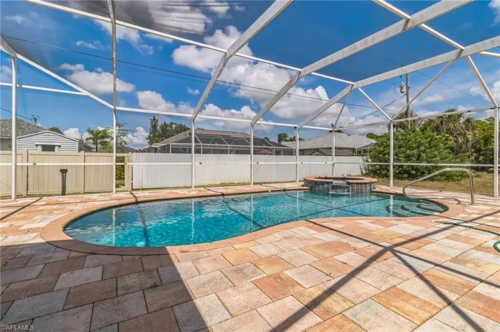 1316 Sw 8th Ct, Cape Coral Fl 33991