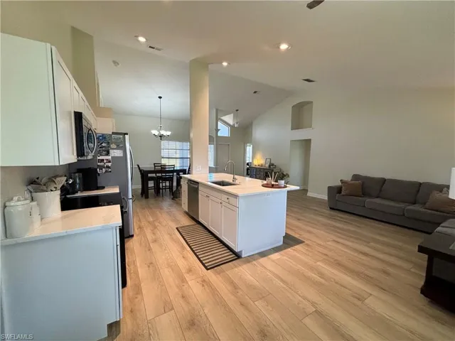9241  Cypress N DR, Fort Myers, FL 33967