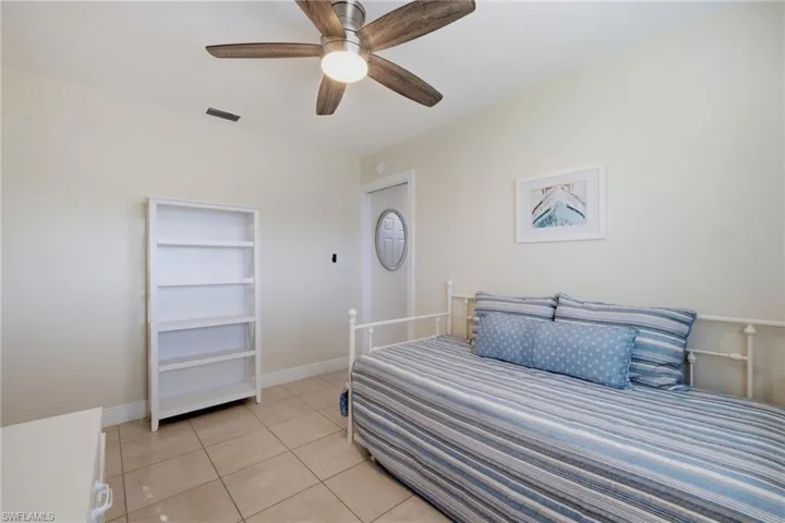808 Cape Coral Pkwy W 201, Cape Coral, Florida 33914