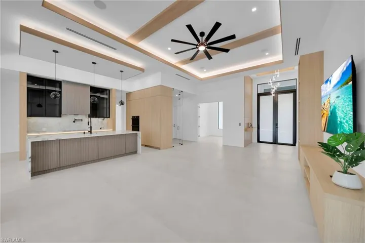 2227 Sw 15th Pl, Cape Coral, Florida 33991