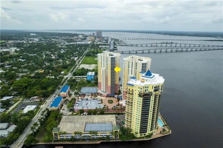 There's always something to see, do, and enjoy in this charming riverfront district: art walk, music walk, farmers market, and seasonal festivals.