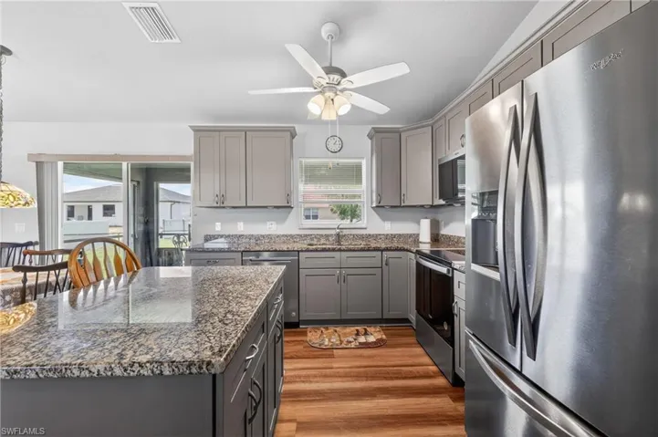 1904 Nw Embers Ter, Cape Coral, Florida 33993