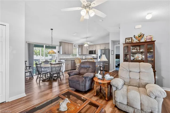 1904 Nw Embers Ter, Cape Coral, Florida 33993