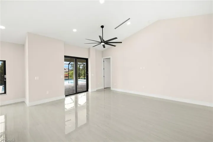 2933 SE Santa Barbara  PL, Cape Coral, FL 33904