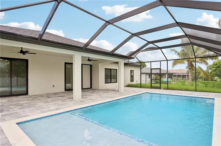 2933 SE Santa Barbara  PL, Cape Coral, FL 33904